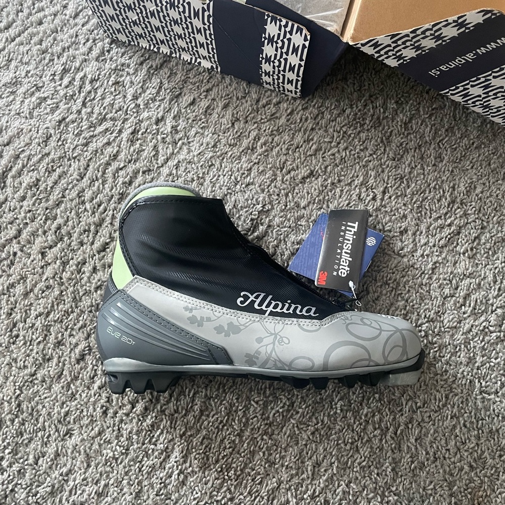 Alpina Nordic XC ski boots NNN